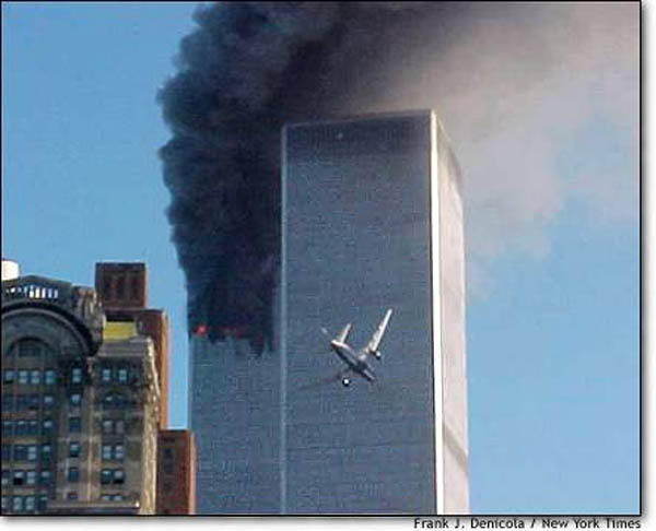 011 WTC South Tower UA Flight 175 Zeros In--FrankJDenicolaNYT.jpg