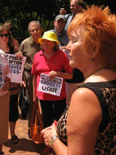 Arlington demonstration for health care public option